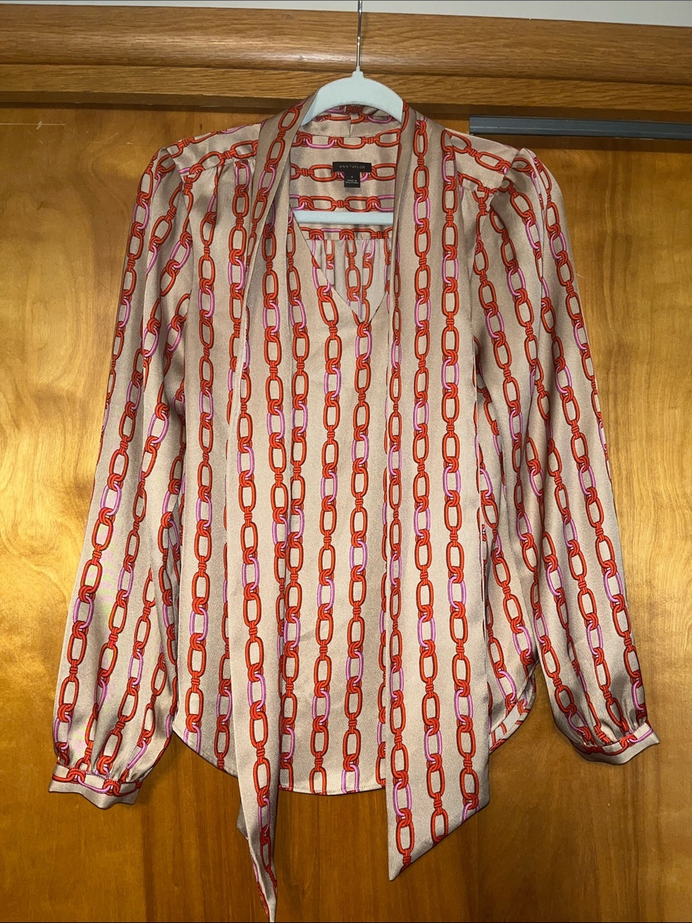 Ann Taylor Chain Print Tie Neck Top in Cappuccino Tan